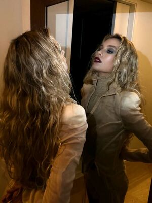 Stella Maxwell