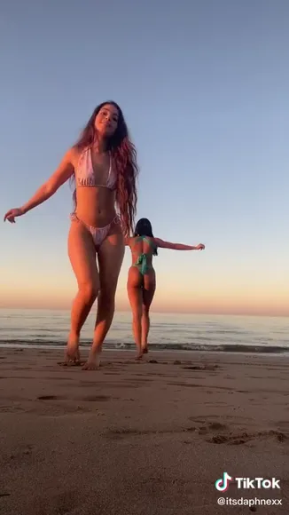 emarrb / emarb Video Nude Onlyfans Porn Video # 1762320323