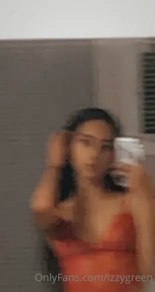izzygreen / isabellagr / Nude Onlyfans Porn Video # 1762302982