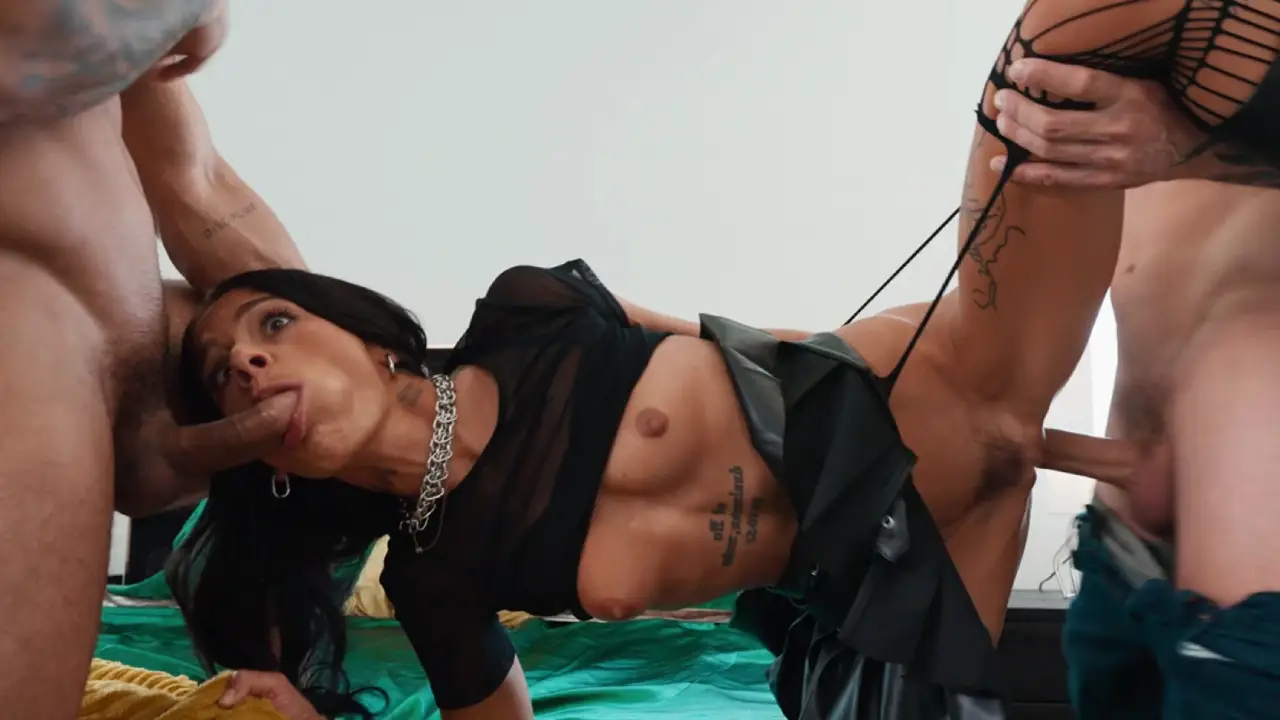 [BrazzersExxtra] Ryan Reid – The Three Fucks Of Christmas Part