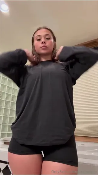 sophieraiin / Nude Onlyfans Porn Video # 1766868648