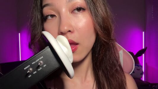 Asmr Earlicking