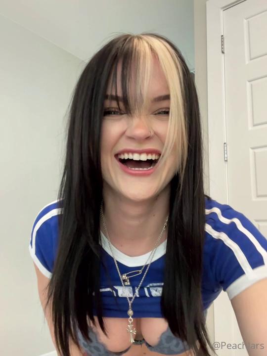 PeachJars Playing With Titties Onlyfans Porn Video