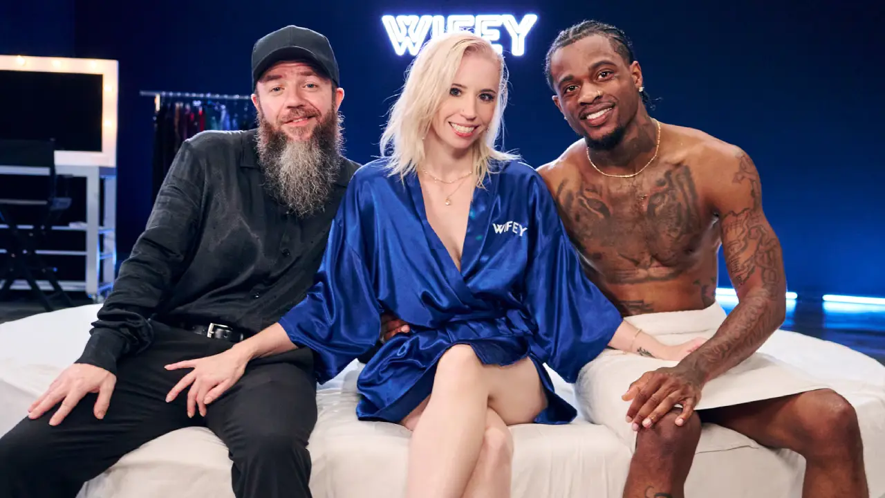 [Wifey] Norah Nova – Tight Blonde Hotwife Gets Filled Up