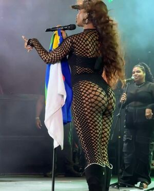 Iza Cantora