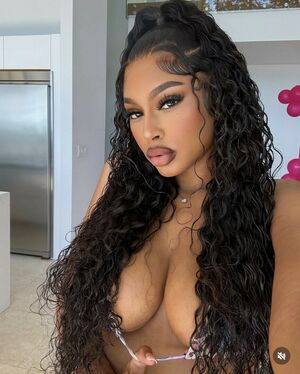 Missesforeignn