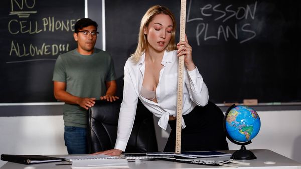 [SweetSinner] Lily LaBeau – Intimate Lessons