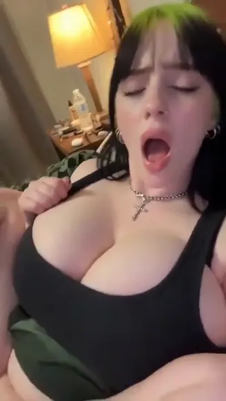 billie_eilish / billieeilish Nude Onlyfans Porn Video # 1778159074