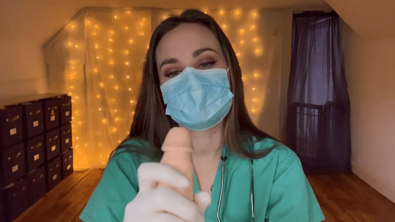 Nina Crowne – Doctor Step-Mommy Helps You Relax